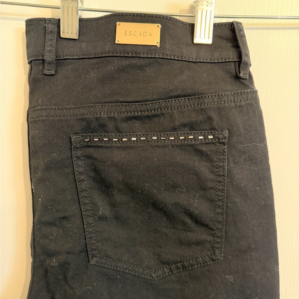 Escada Black Jeans in Classic Black Capri/Short Length